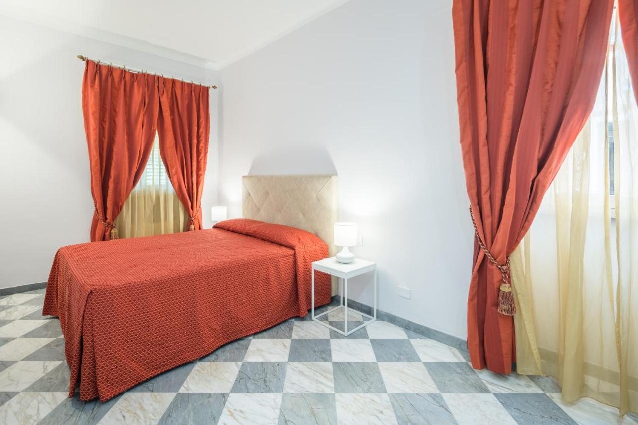 Hotel Cavalieri Del Mare Marina di Massa Extérieur photo