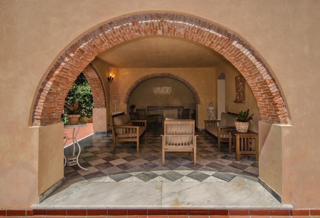 Hotel Cavalieri Del Mare Marina di Massa Extérieur photo